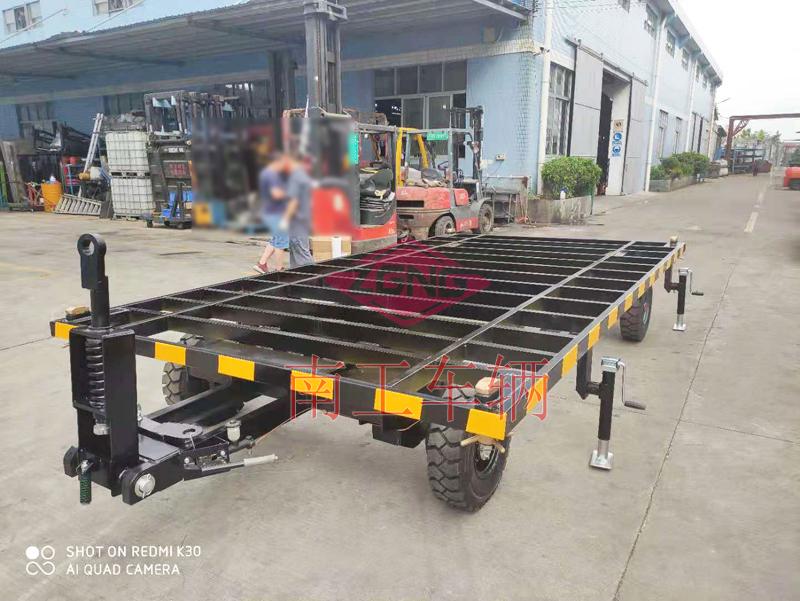 5吨骨架式华球直播_华球（中国）移动房车底盘