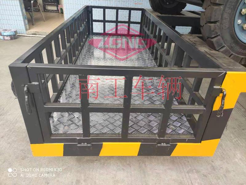 8吨骨架式华球直播_华球（中国）带尾箱框