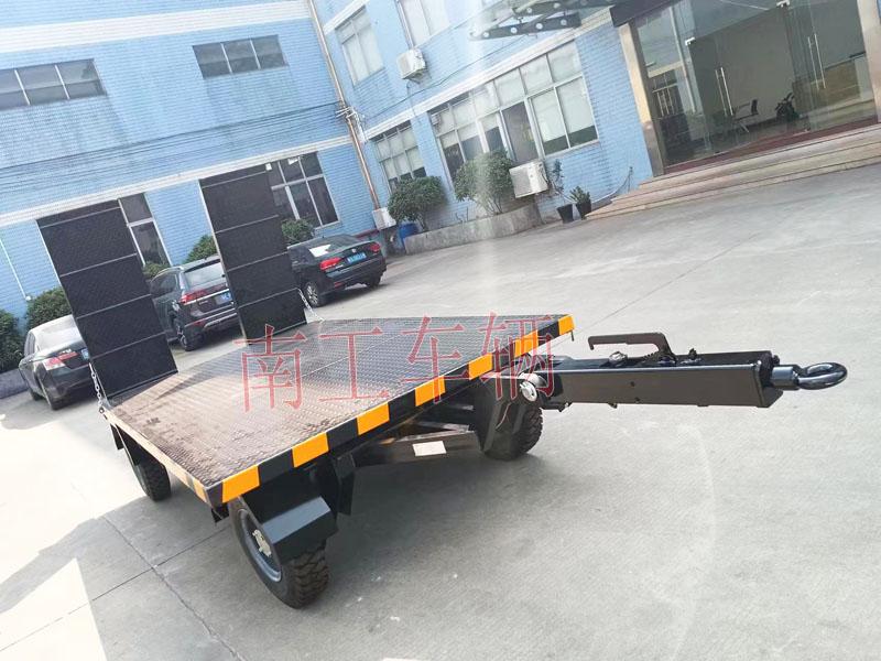 3吨带爬梯工业牵引华球直播_华球（中国）