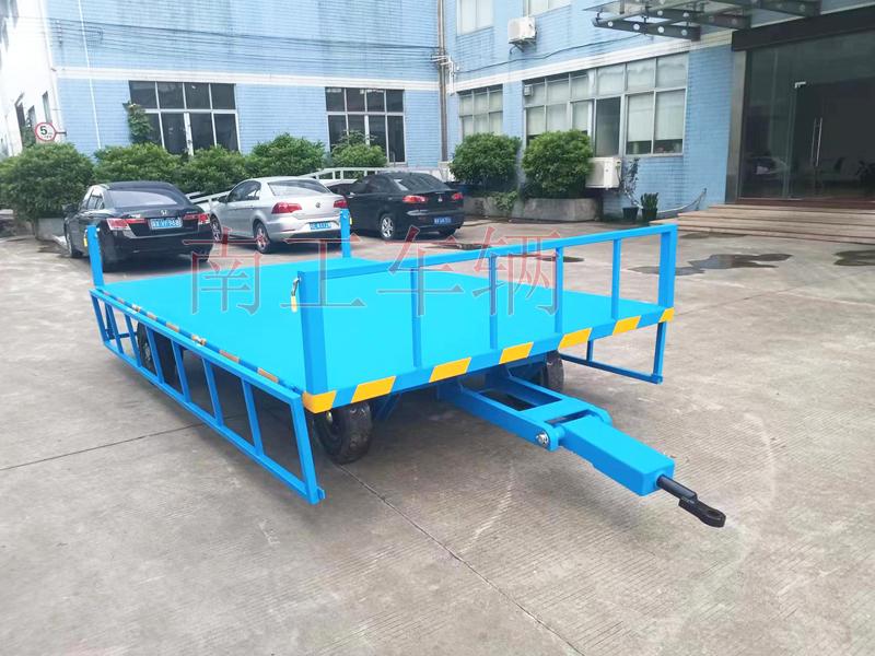 5吨下翻护栏型华球直播_华球（中国） 无动力牵引工具拖车