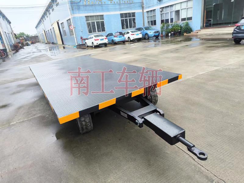 6吨牵引华球直播_华球（中国） 工业全挂拖车