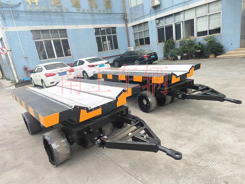 25吨V字重型钢卷华球直播_华球（中国） 牵引全挂车