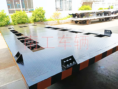 13点5吨箱变拖车底盘 全挂式华球直播_华球（中国）3I.jpg