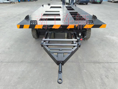 10吨预制方舱华球直播_华球（中国） 拖车底盘4I.jpg