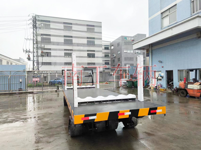 30T重型华球直播_华球（中国） 带活动插装立柱工具拖车4I.jpg