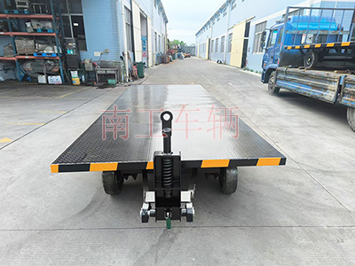 5吨全挂式华球直播_华球（中国） 移动拖车底盘2I.jpg