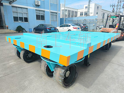 18吨重型华球直播_华球（中国） 四个转盘工具拖车2I.jpg