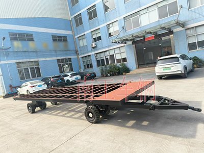 12吨骨架式华球直播_华球（中国） 带角锁刹车全挂车3I.jpg