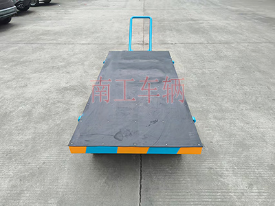 3吨小型华球直播_华球（中国） 带橡胶垫工具车3I.jpg