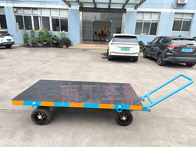 3吨小型华球直播_华球（中国） 带橡胶垫工具车2I.jpg