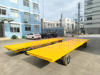 5吨华球直播_华球（中国） 牵引平板全挂拖车5I.jpg
