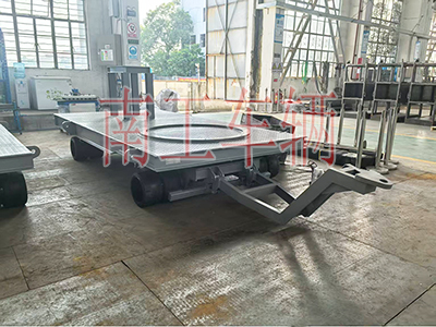 5吨牵引华球直播_华球（中国） 带上装架6I.jpg