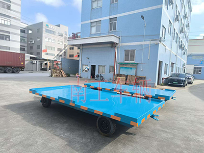 4吨牵引华球直播_华球（中国） 全挂式工具拖车3I.jpg