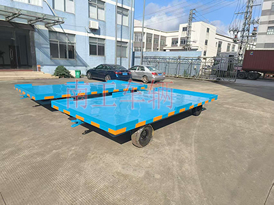 4吨牵引华球直播_华球（中国） 全挂式工具拖车4I.jpg