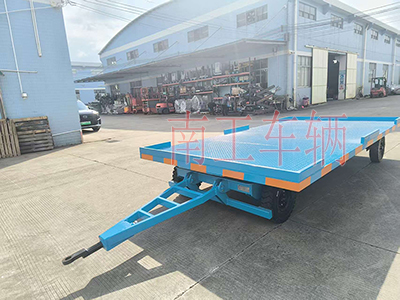 4吨牵引华球直播_华球（中国） 全挂式工具拖车6I.jpg
