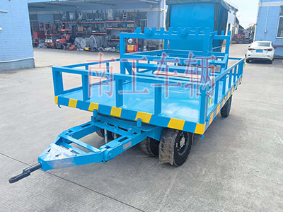 15吨牵引华球直播_华球（中国）护栏型工具拖车1I.jpg