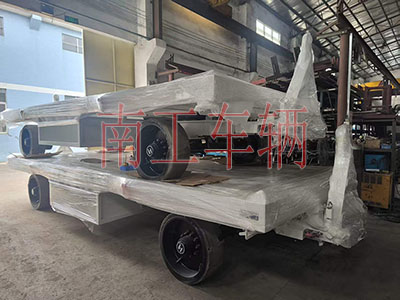 1780883333431712.jpg 35吨双牵引重型华球直播_华球(中国) 白色2I.jpg